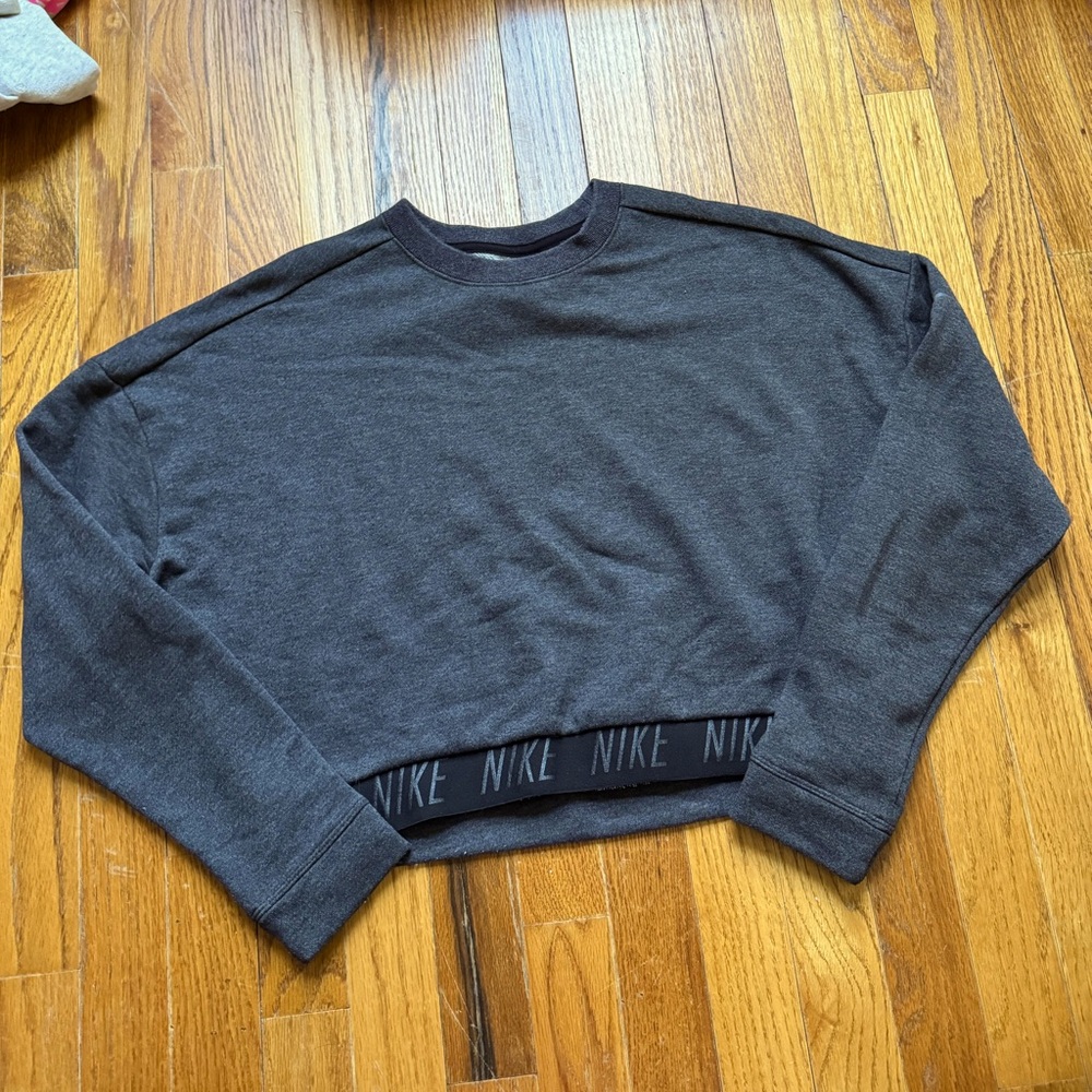 Nike Cropped Sweatshirt